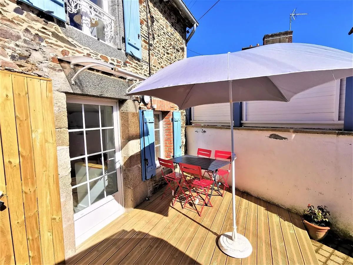 Holiday home Les Volets Bleus De Josephine Villa Binic